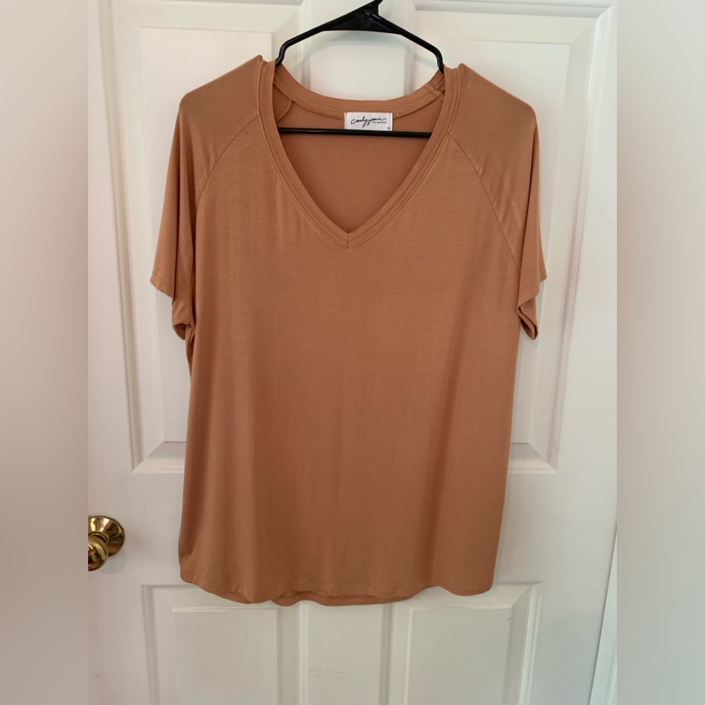 Carly Jean Los Angeles Paper Tee in Amber - Size Small